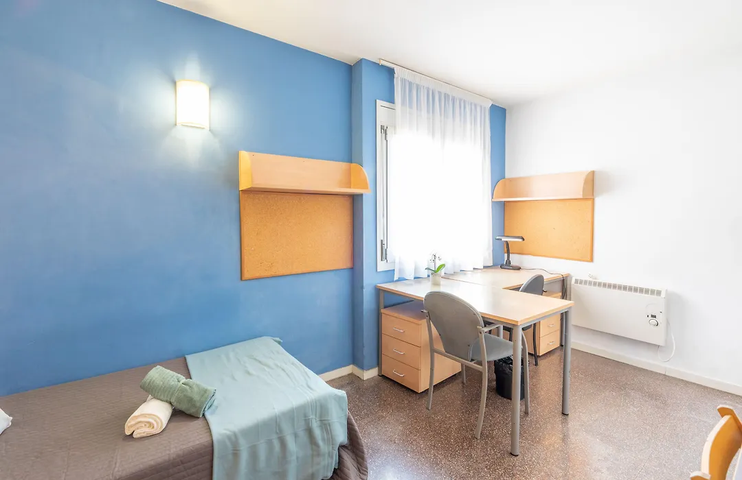 Residencia Universitaria Resa La Ciutadella-1